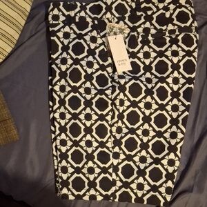 crown & ivy Black and White Geometric Women's Shorts